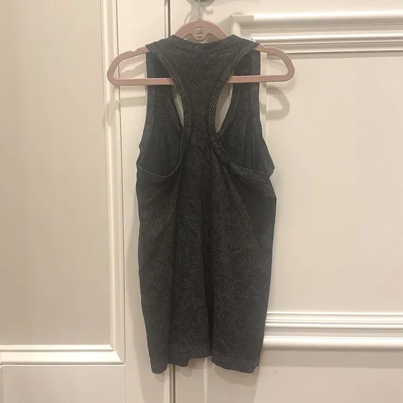 Athleta Women’s Grey/Black Momentum Tank Top XS - Picture 3 of 4
